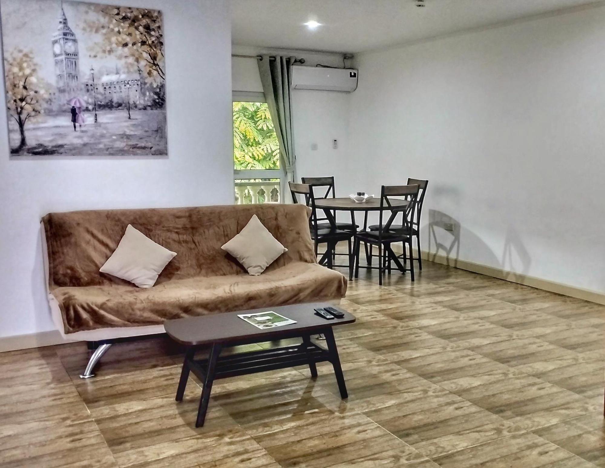 Apartment Dovass Self Catering Takamaka