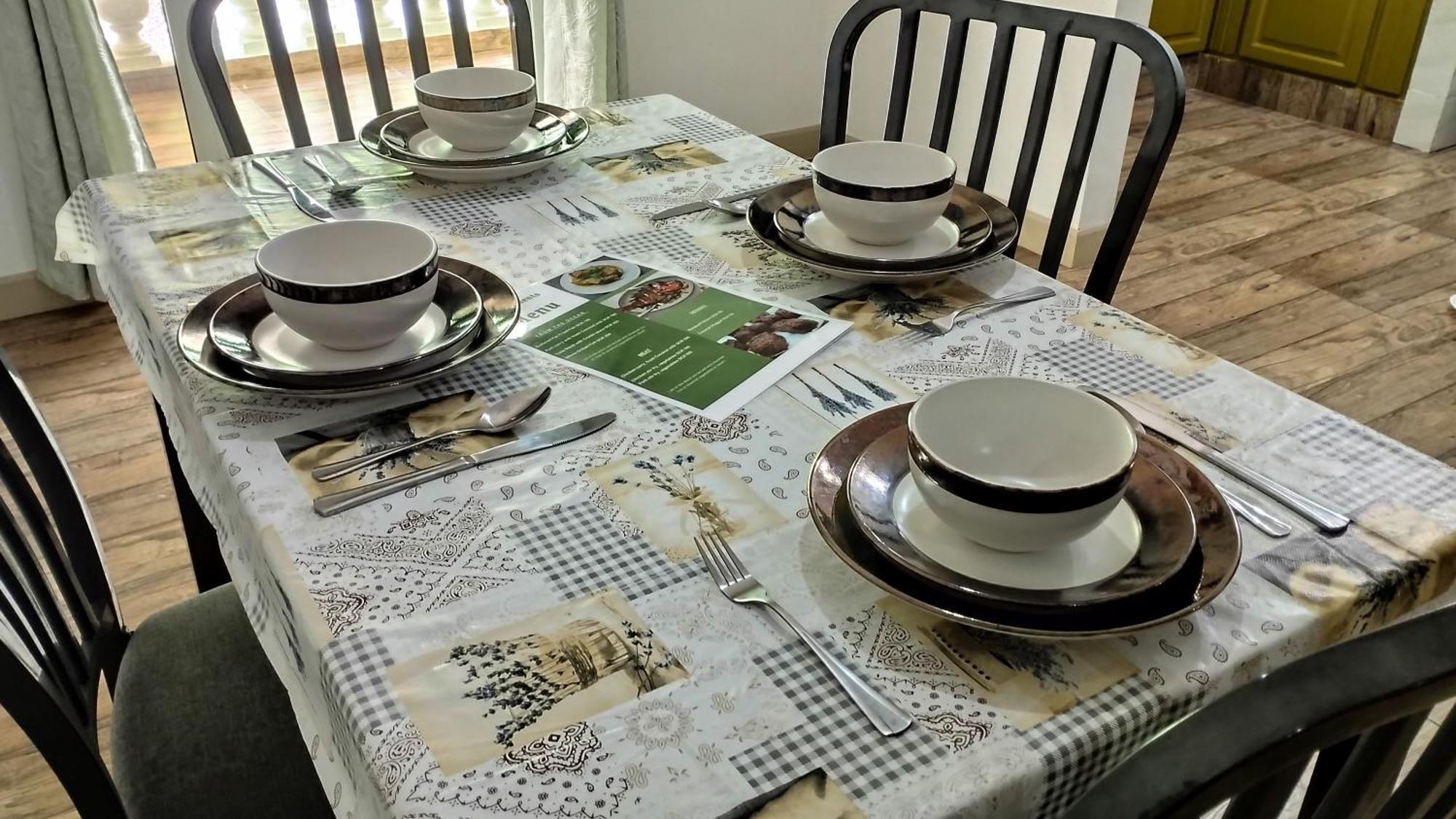 Dovass Self Catering Apartament *