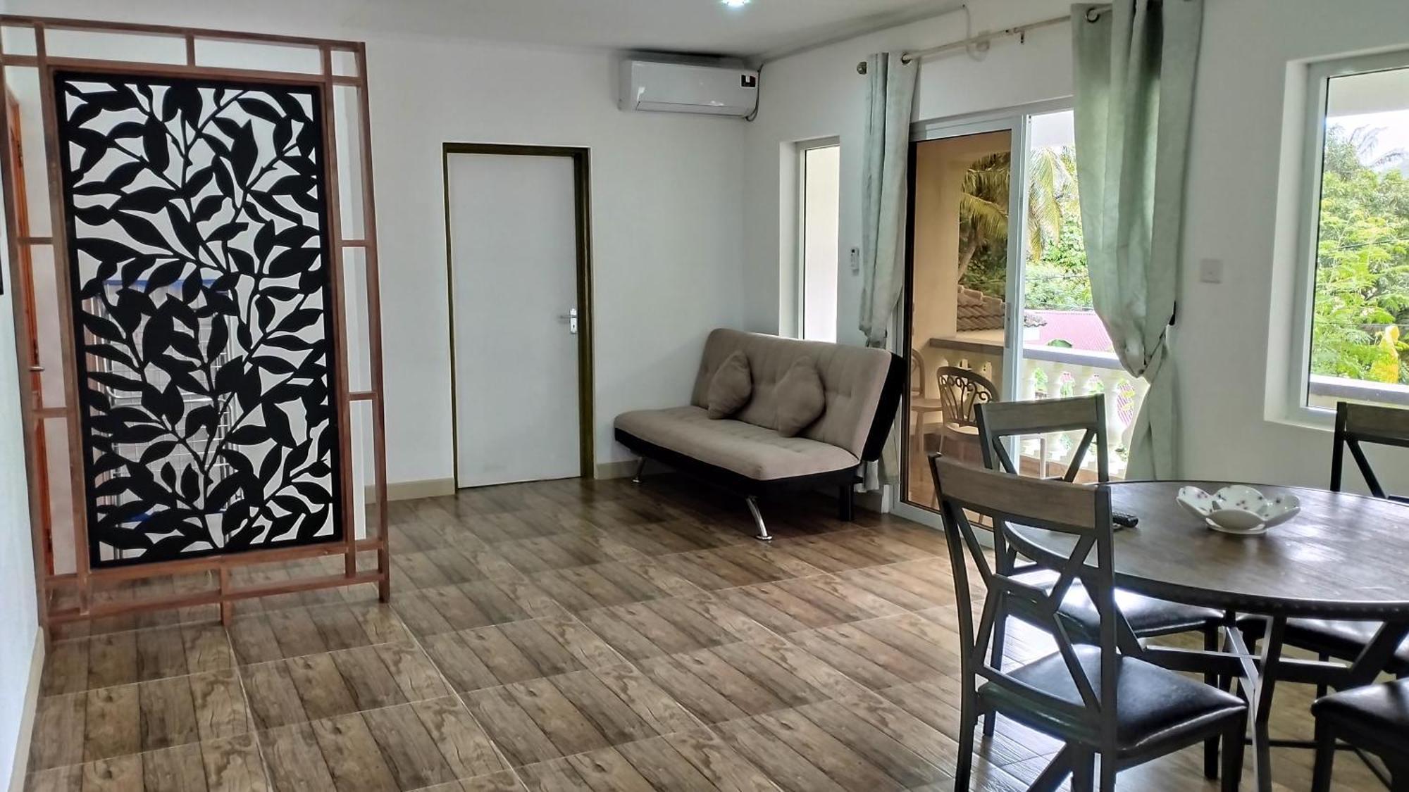 Dovass Self Catering * Takamaka
