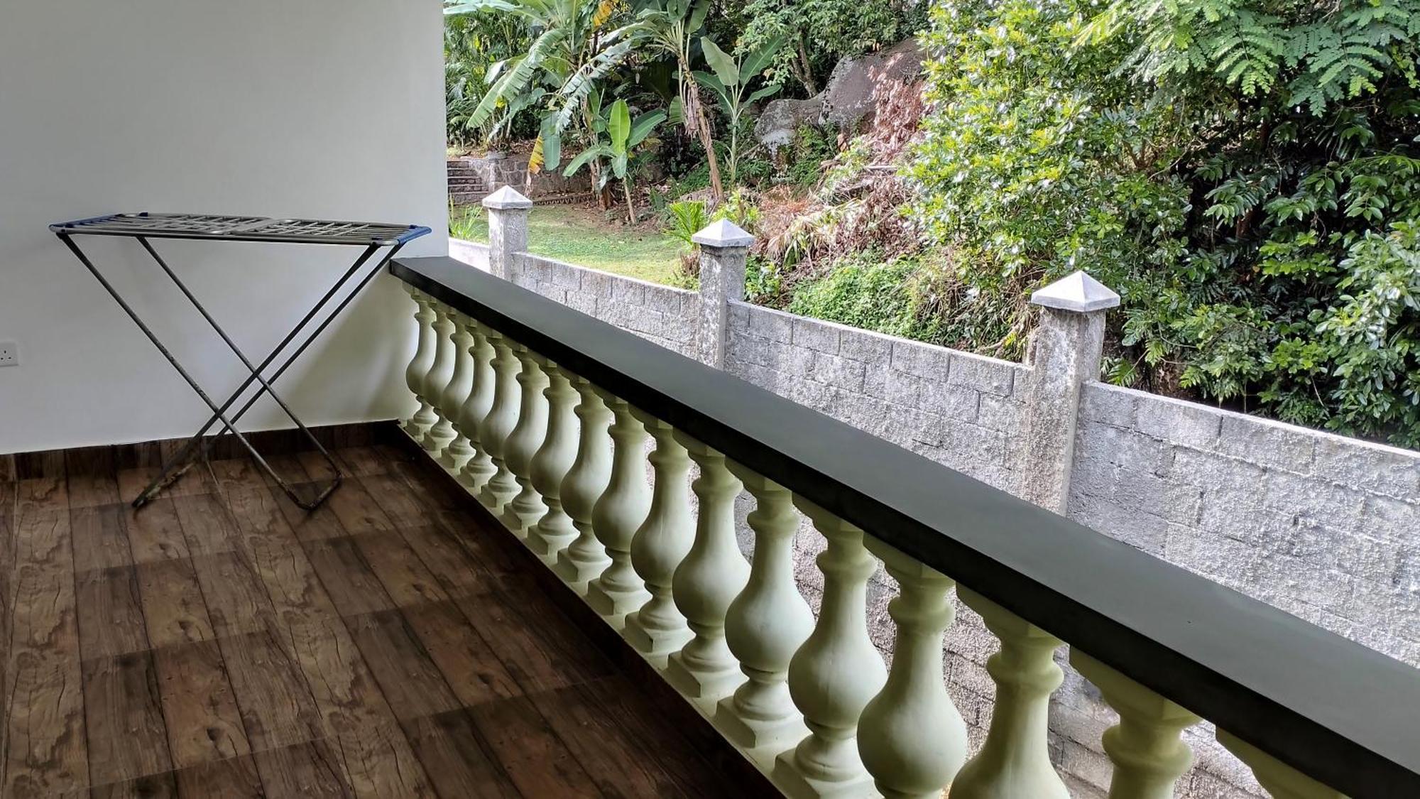 Dovass Self Catering Appartement Takamaka