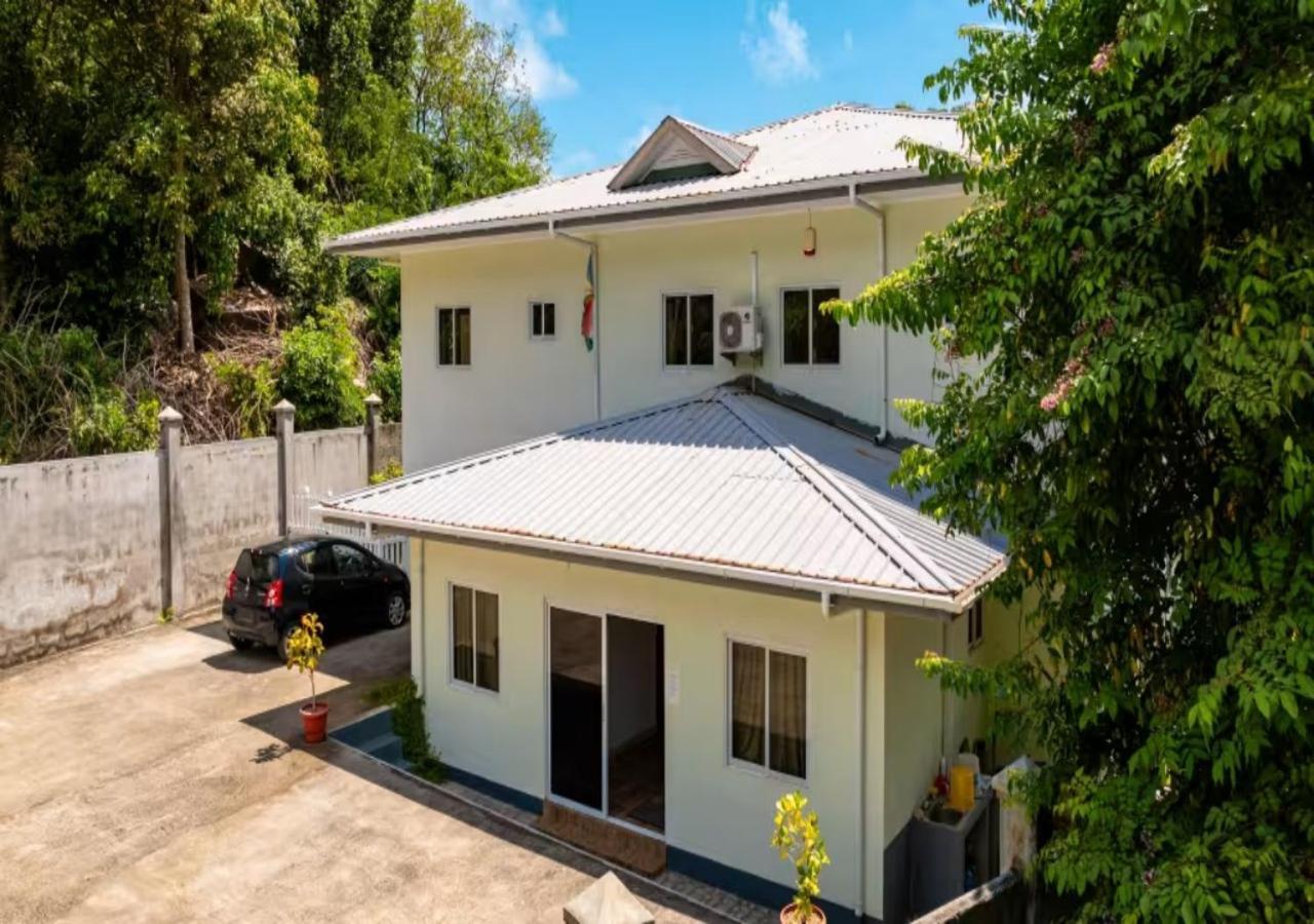 Dovass Self Catering * Takamaka